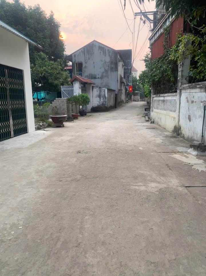 Đất nền Sơn Tây QL21A 83m² thỏa thuận - Sổ đỏ sẵn