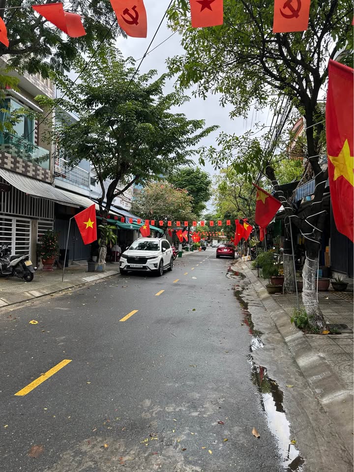 Nhà Mặt Tiền Sơn Trà 72m² - Giá Tốt Nhất Khu Vực - Kinh Doanh Sầm Uất