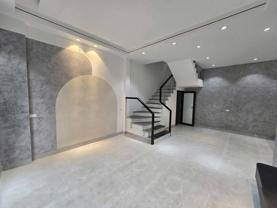 Nhà 3 Tầng 49m² Gần Lương Thế Vinh, Nam Định - Giá 2.35 Tỷ