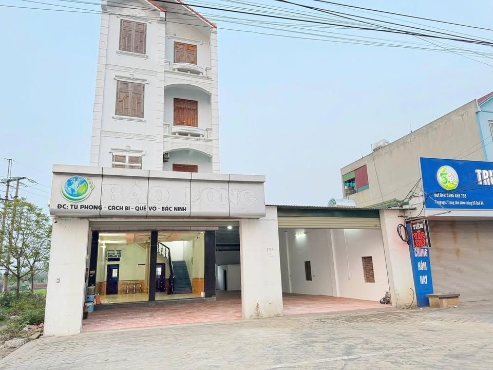 Nhà mặt đường QL18 Bồng Lai 250m² - Cho thuê ngay