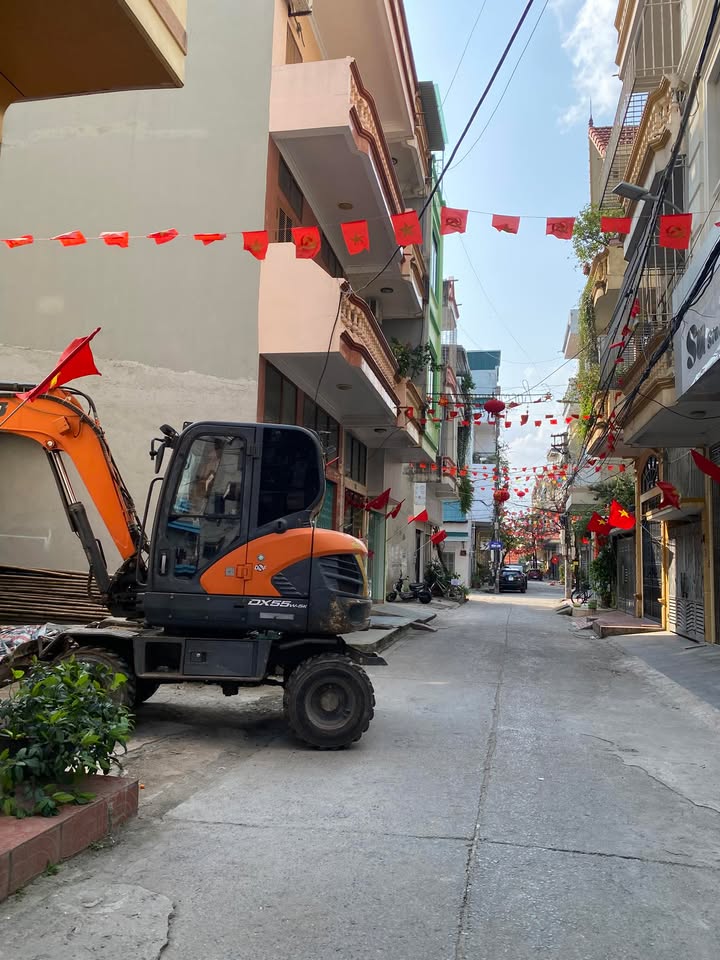 Đất nền Hồng Gai 85m² - Mặt tiền 6.1m - Giá 9.35 Tỷ