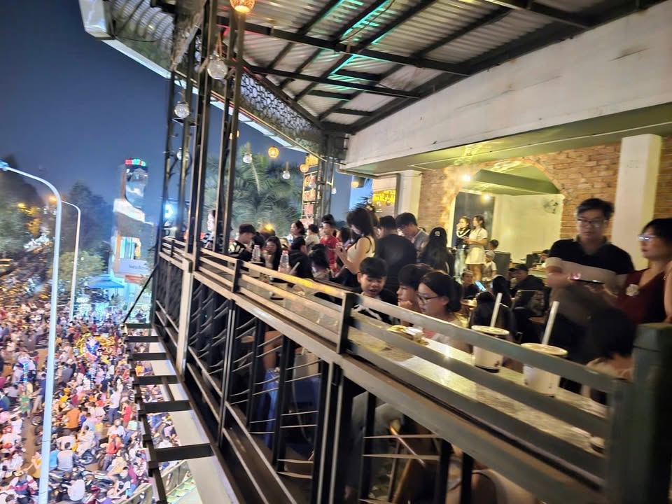 Nhà phố GS1 Dĩ An 300m² 25 triệu - Mặt tiền kinh doanh