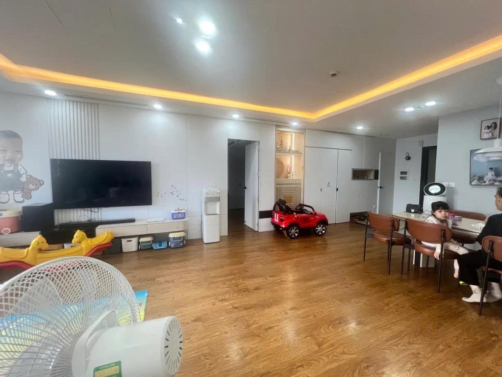 Căn hộ chung cư The Park Home Cầu Giấy 154m² giá 23.5 tỷ - Căn góc thoáng sáng, sẵn sàng giao dịch!