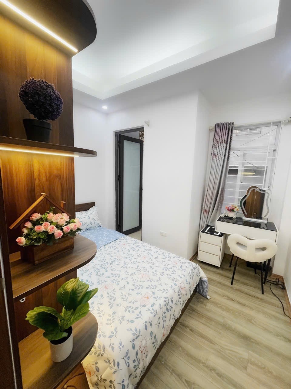 Chung cư Phạm Ngọc Thạch, Đống Đa 45m² giá 2.42 tỷ - Nhà đẹp full nội thất, ở ngay!