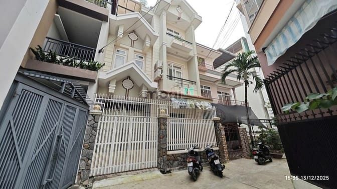 Nhà 3 tầng 4PN ô tô vào nhà tại Bắc Sơn, Vĩnh Hải, Nha Trang - Chỉ 7.3 tỷ sát biển!