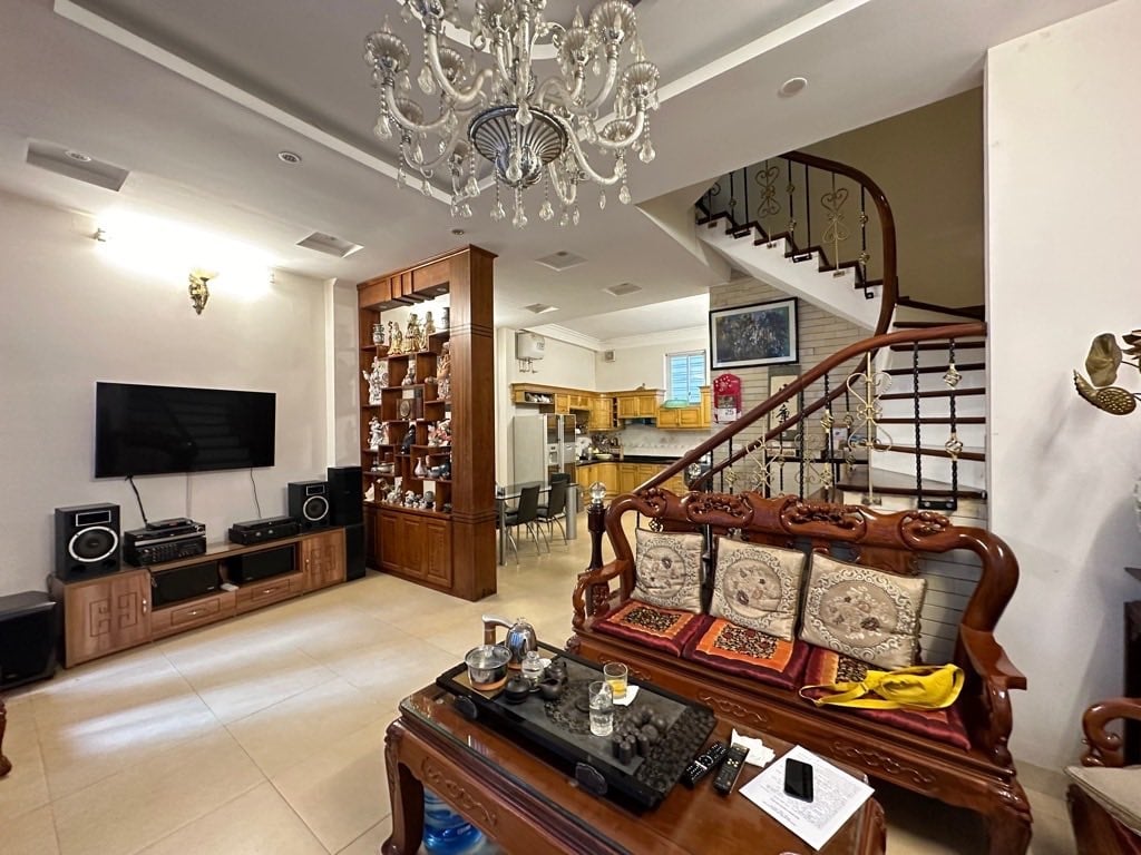 Nhà 4 tầng 80m² mặt tiền 6.8m tại Xuân Đỉnh, Bắc Từ Liêm - Nội thất đẹp, gần phố!