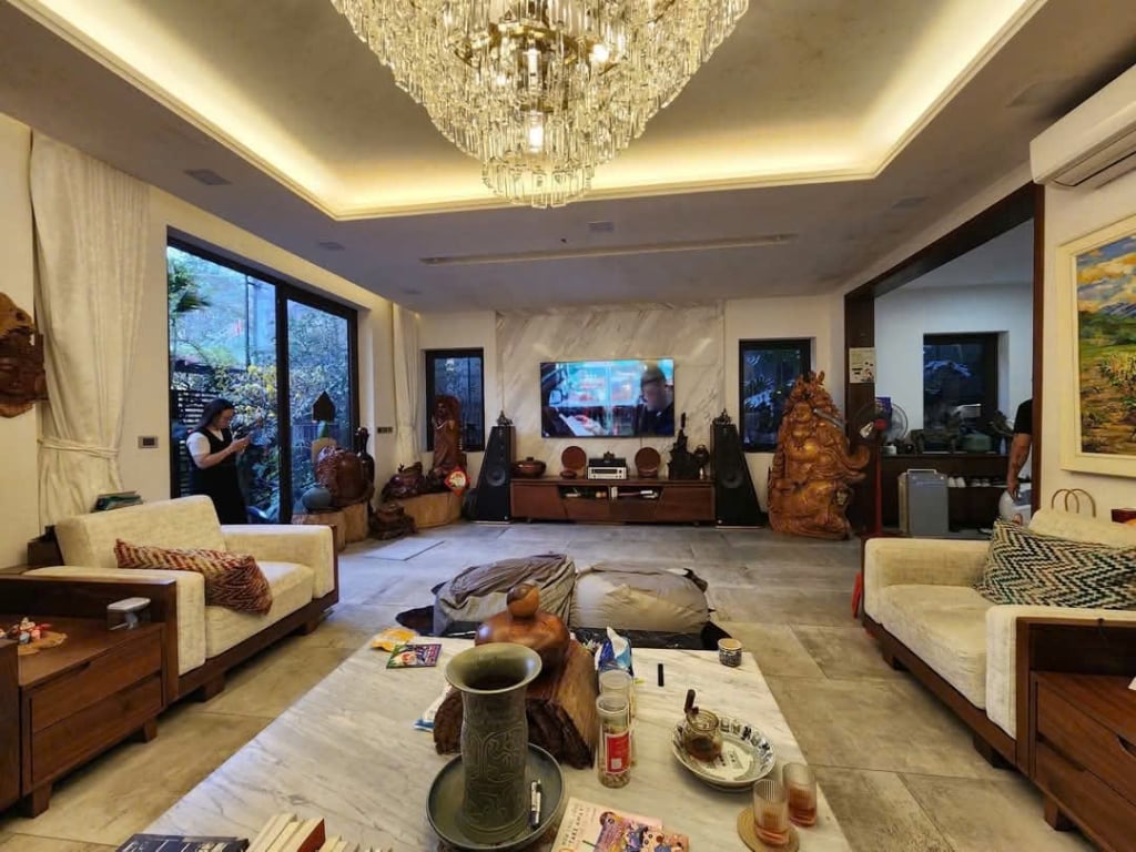 Nhà mặt phố Liễu Giai, Ba Đình 105m² giá 1.42 tỷ - Thiết kế hiện đại, nội thất cao cấp!