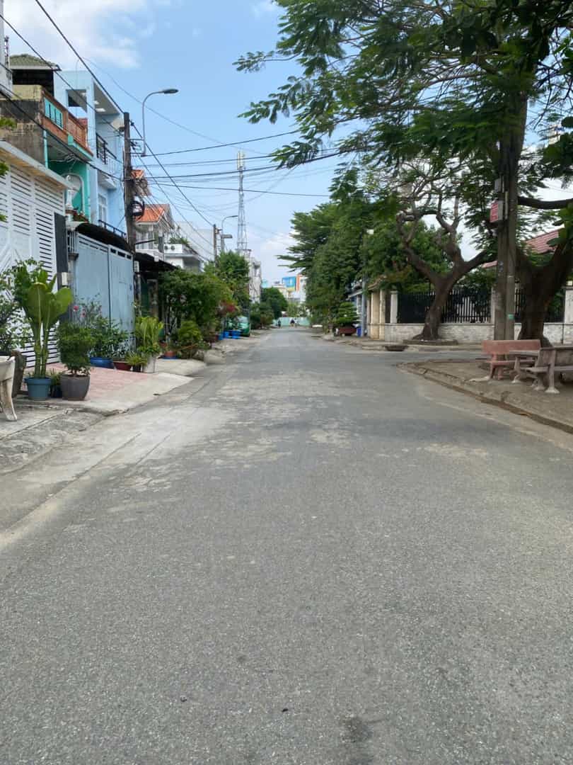 Lô đất mặt tiền đường 835 Phú Hữu 265m² giá 16.4 tỷ - Đầu tư sinh lời nhanh!