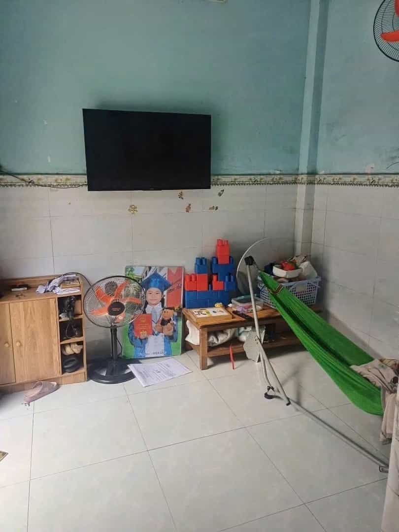 Nhà 21m² 2 tầng Linh Chiểu Thủ Đức giá 1.7 tỷ - Sổ hồng riêng, không quy hoạch