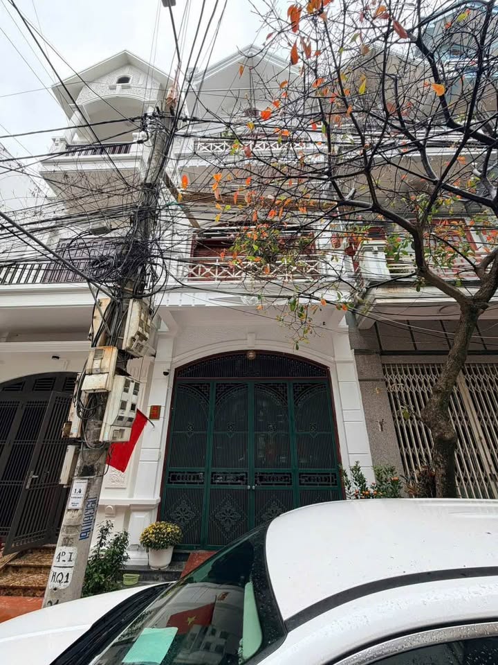 Nhà 8 Tỷ Đường Hùng Vương, Bắc Giang - 86.8m² Full Gỗ, Sẵn Sàng Ở Ngay