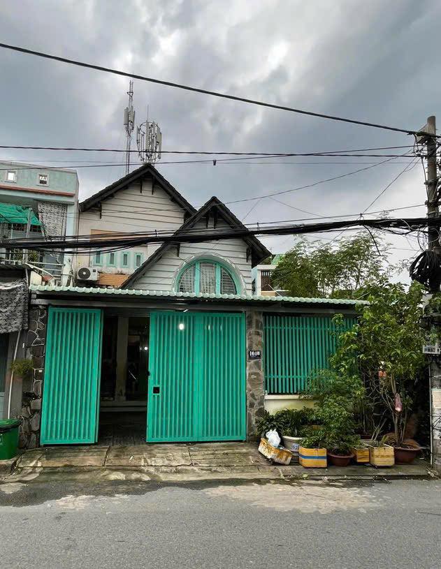 Nhà Mặt Tiền Kinh Doanh Đường Số 6, Thủ Đức - 100m², 9.5 Tỷ, 2 Mặt Thoáng