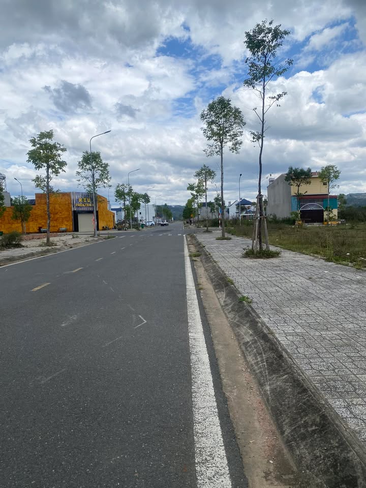 Đất Vàng TTTM Lâm Hà, Lâm Đồng - 126m² Full Thổ Cư, Sổ Hồng Riêng