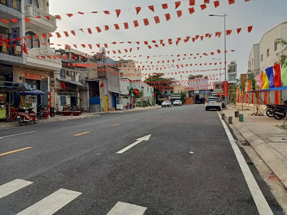 Nhà Mặt Tiền Phạm Văn Chí Q6 - 60m² Giá 8 Tỷ - Kinh Doanh Đỉnh Cao