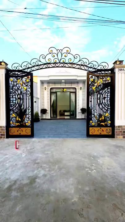 Nhà Mới Đẹp 145m² P.Long Thành Trung, Tây Ninh - Sổ Hồng, Tặng Nội Thất