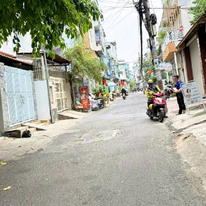 Nhà 4 lầu HXT Phan Văn Trị, Gò Vấp - Giá nhỉnh 6 tỷ