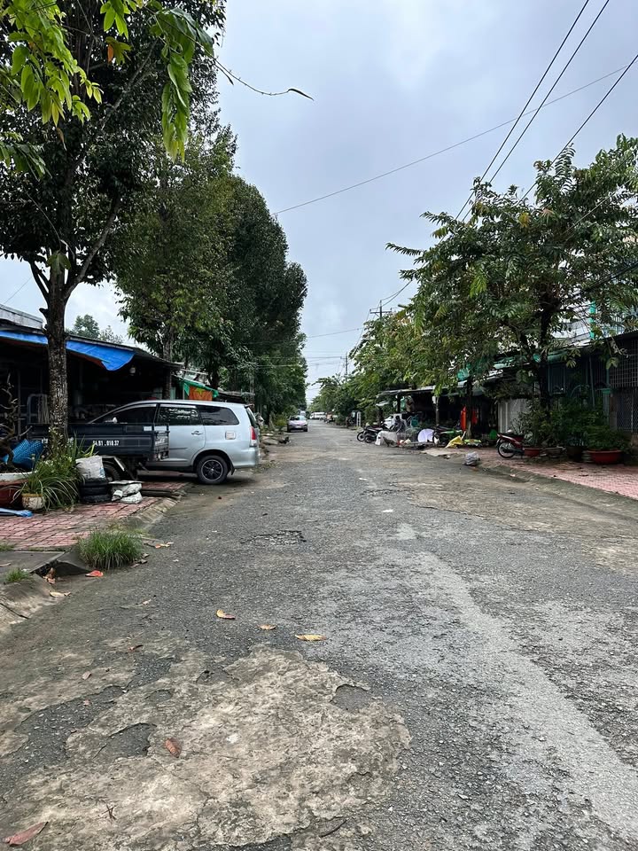 Nhà 90m² Phường 8, Vĩnh Long - Giá 1.9 Tỷ, Gần Chợ & Trường Học