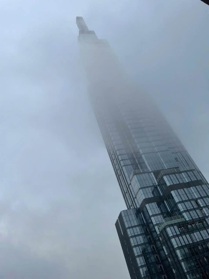 Bán Căn Hộ Vinhomes Central Park 127m² - 3PN View Landmark Trực Diện