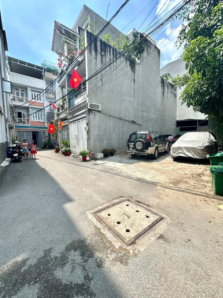 Đất Hẻm Xe Hơi Trường Thọ, Thủ Đức 51m² - Giá 5.5 Tỷ
