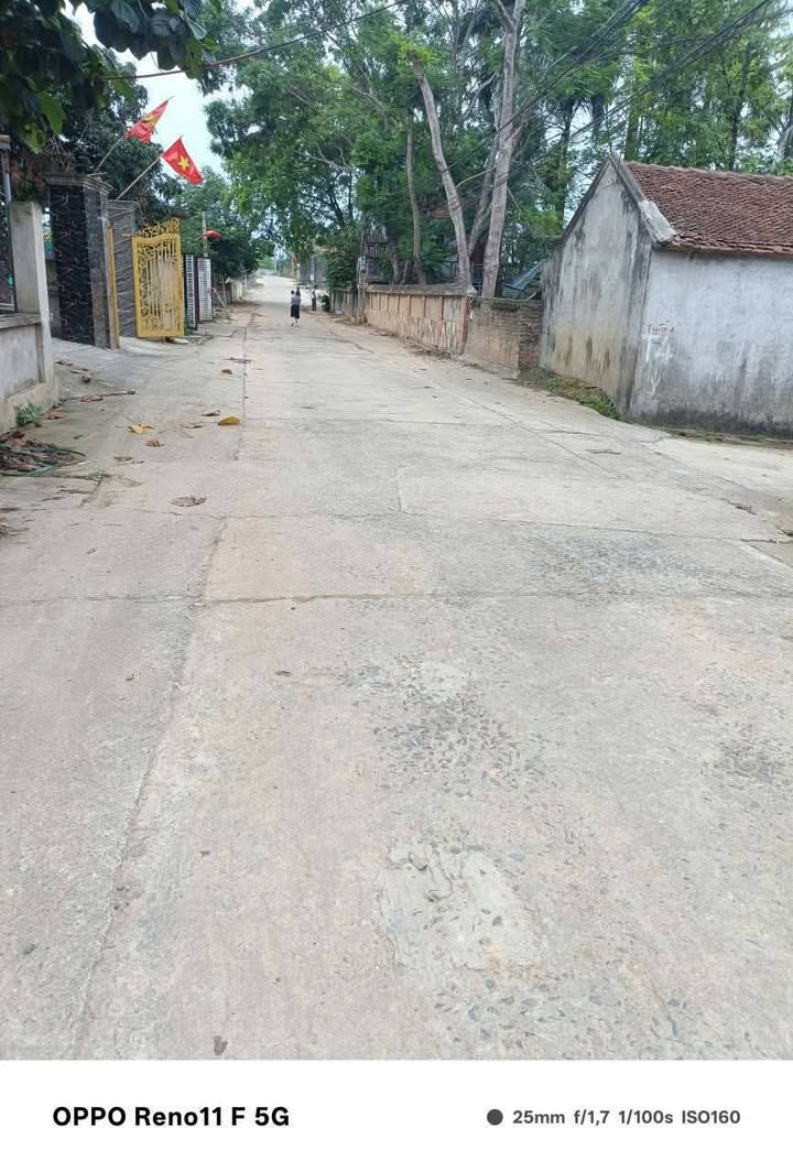 Bán đất 400m² Yên Xuân, Quốc Oai - Sẵn nhà, gần KCNC