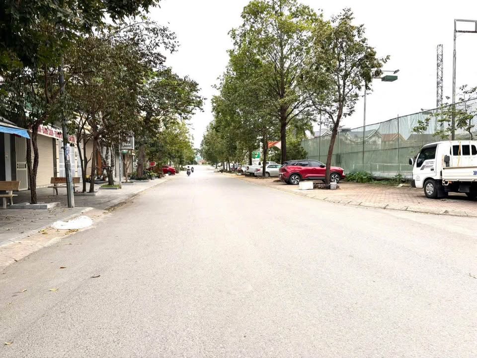 Nhà 3 Tầng Kinh Doanh KĐT An Hoạch, Thanh Hóa - 100m², Vỉa Hè 5m