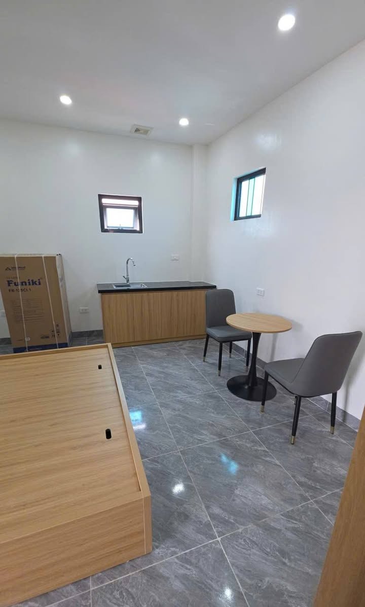 Cho thuê căn hộ full đồ, ô tô đỗ cửa tại ngõ 22 Tân Thụy, Long Biên - 3.5 triệu/tháng