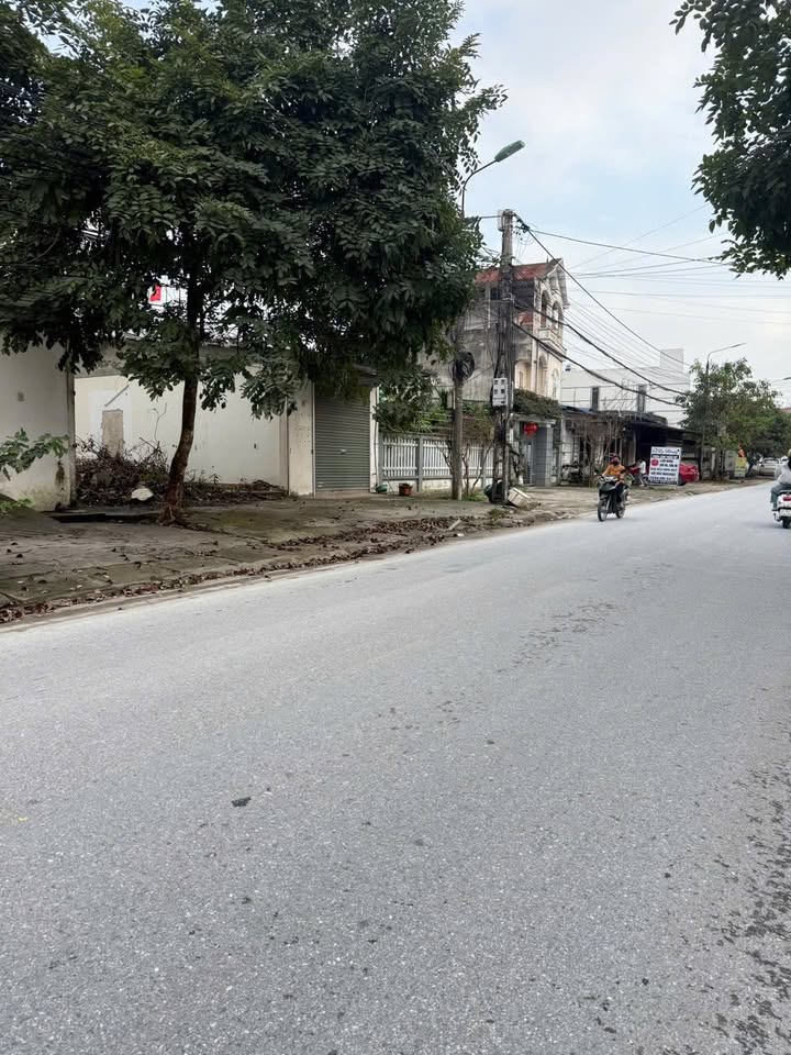 Mặt Tiền Đường Z131, Phổ Yên 125m² - Giá 3 Tỷ Tốt Nhất