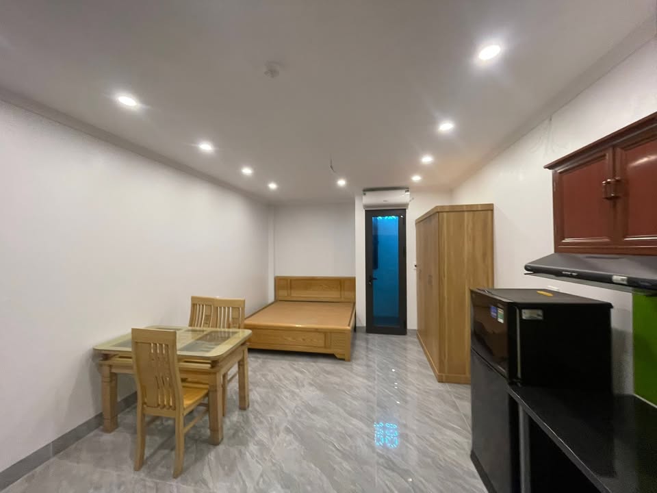 Cho thuê phòng khép kín 25m² tại An Dương Vương, Tây Hồ - Giá chỉ từ 3.x tỷ