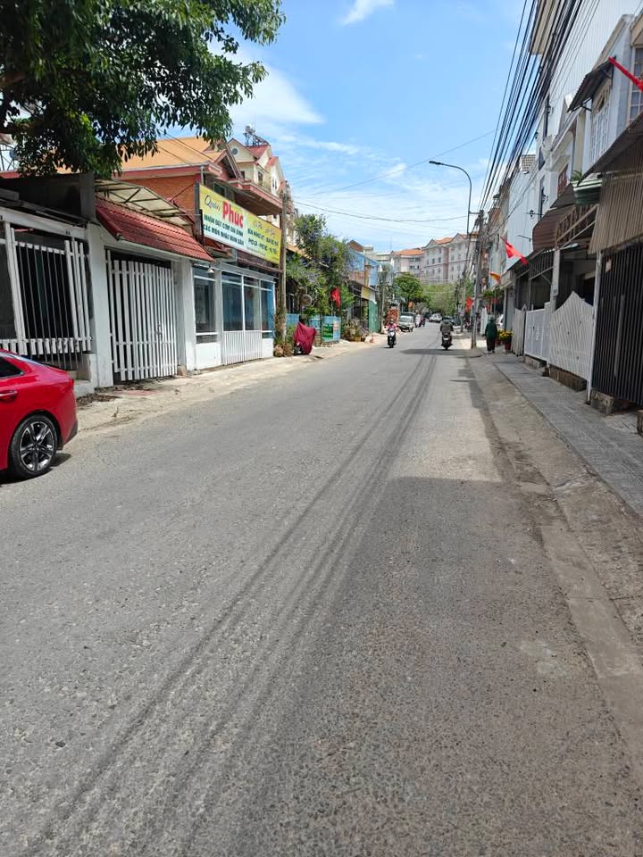 Cho Thuê Mặt Tiền Kinh Doanh 306m² Đà Lạt - 15 Triệu/Tháng