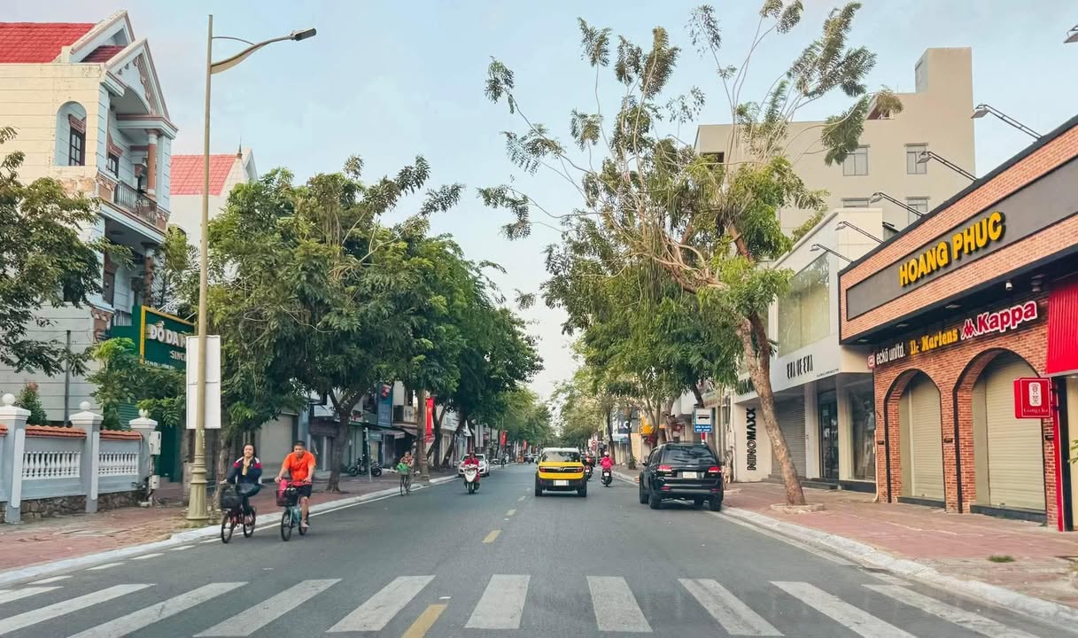 Nhà Mặt Tiền Ba Cu, Vũng Tàu - Kinh Doanh Sầm Uất, 140m², 23 Tỷ