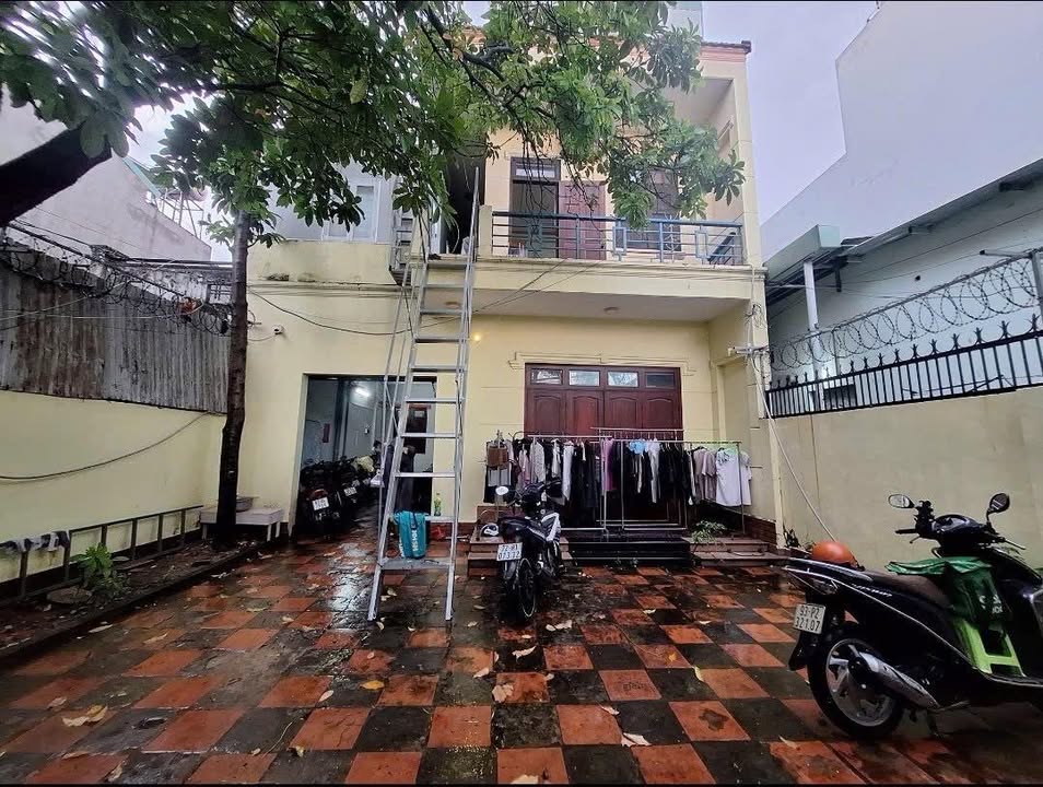 Nhà Mặt Tiền Phước Long B, Thủ Đức - 200m² Kinh Doanh Đỉnh Cao - 16.3 Tỷ