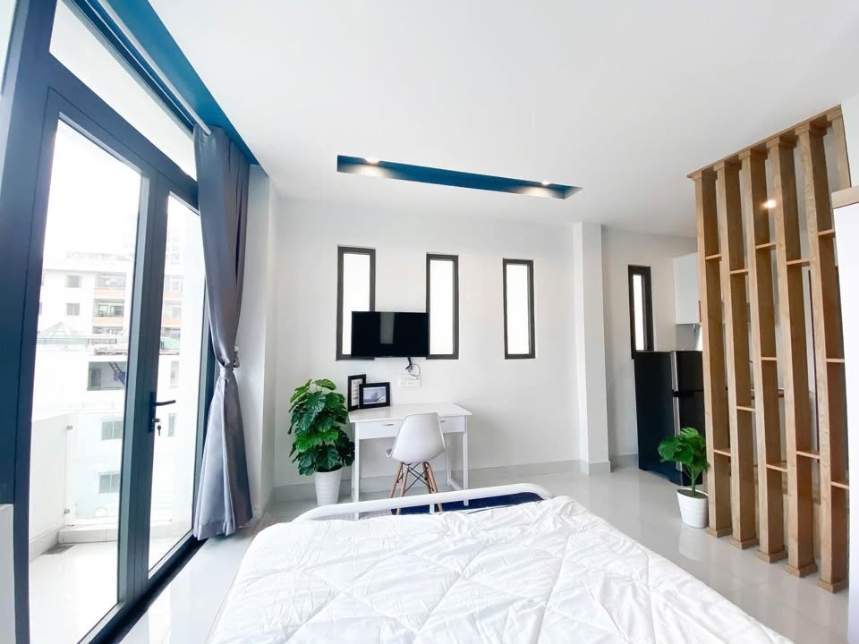 Nhà Mặt Tiền Phan Xích Long, Phú Nhuận - 70m², 10CHDV, 18.X Tỷ