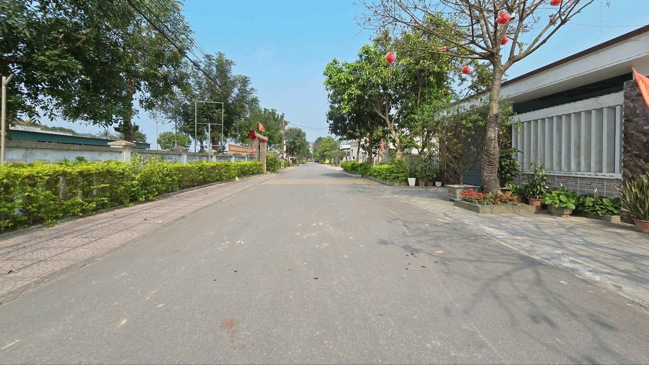 Đất nền Trần Phú Hà Tĩnh 109.8m² - Sổ đỏ rõ ràng, đường 10m