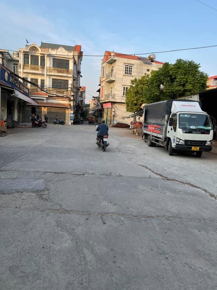 Bán Gấp Đất 2 Mặt Tiền Mai Động, Từ Sơn - 100m², Ô Tô Tránh