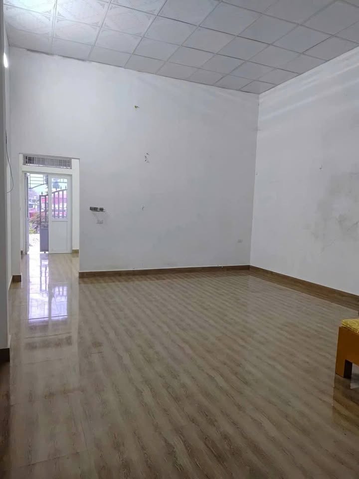 Bán nhà 156m² Trần Hưng Đạo, Lai Châu - Giá chỉ 6xx triệu, sẵn vườn rau