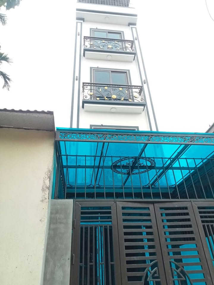 Nhà 5 tầng 37m² Hà Đông - Oto đỗ cửa, 6.3 tỷ, Sổ đỏ chính chủ