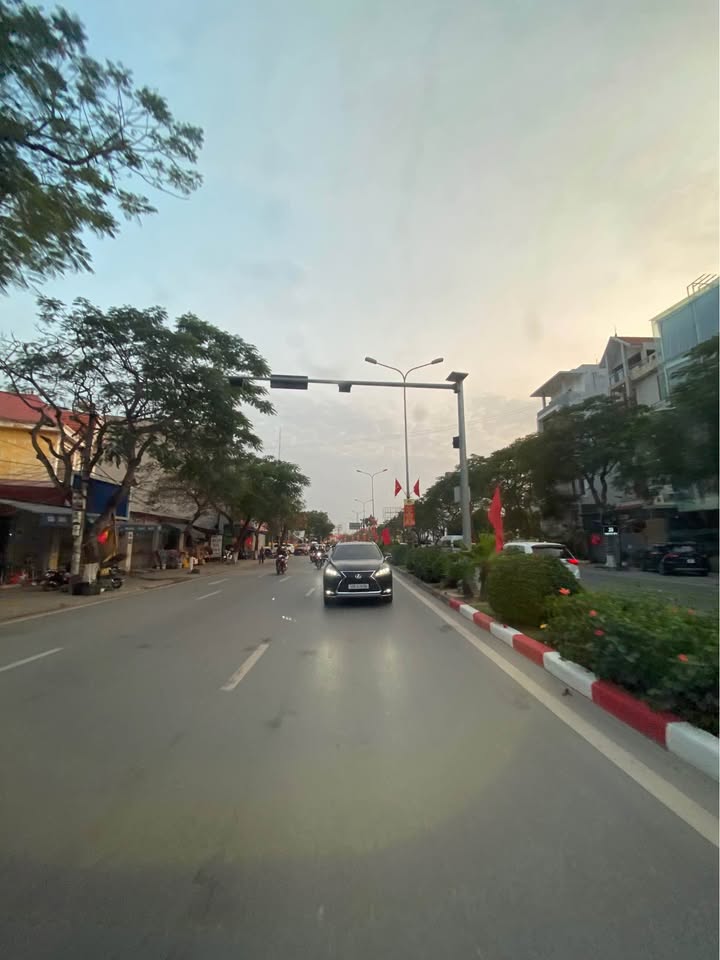 Bán Đất Nền Nam Sông Lạch Tray, Dương Kinh 340m² - Vị Trí VIP, Sổ Đỏ Sẵn