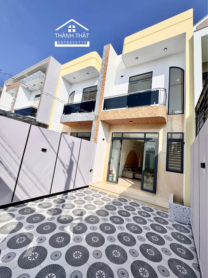 Nhà 1 Lầu Hiện Đại Đường Ô Tô 4m - Mỹ Tho, Tiền Giang