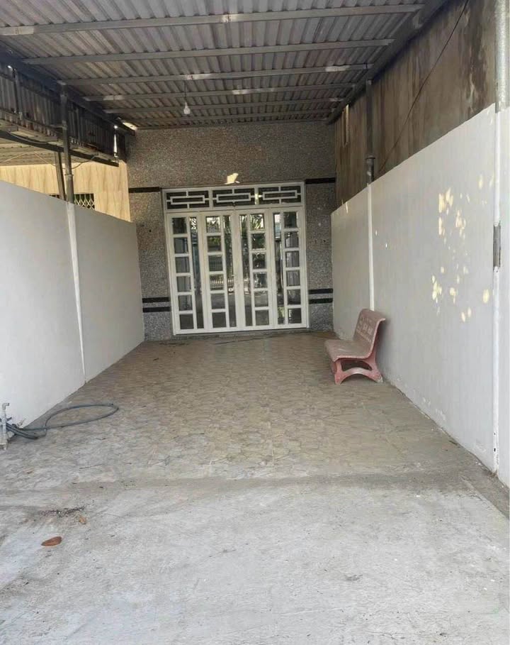 Nhà 135m² Đường Quãng Khánh, Cao Lãnh - 2.x Tỷ, Gần Chợ & Trường