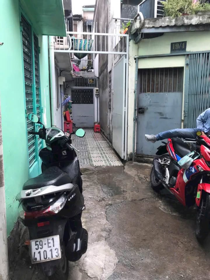 Nhà Nguyên Căn Q5 - 17.5m² Giá 3.5 Triệu/Tháng - Gần Nguyễn Biểu