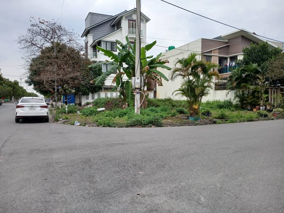 Đất Lô Góc Siêu Phẩm 212m² Nhìn Vườn Hoa Phường Hồ, Thuận Thành, Bắc Ninh - Sổ Đỏ Sẵn Sàng