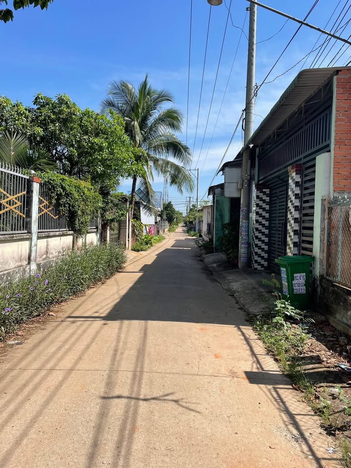 Đất Xuân Lộc 168m² - Sổ hồng riêng, Gần QL1A, Giá 1.015 Tỷ