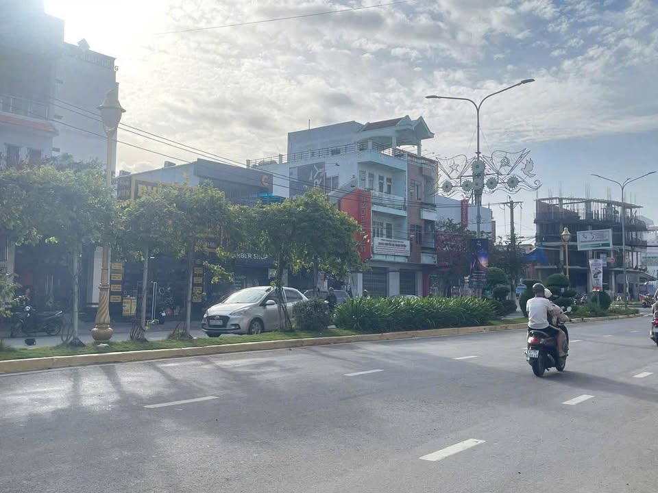 Nhà Mặt Tiền Lê Duẩn Sóc Trăng - 188m² Kinh Doanh Đắc Lợi