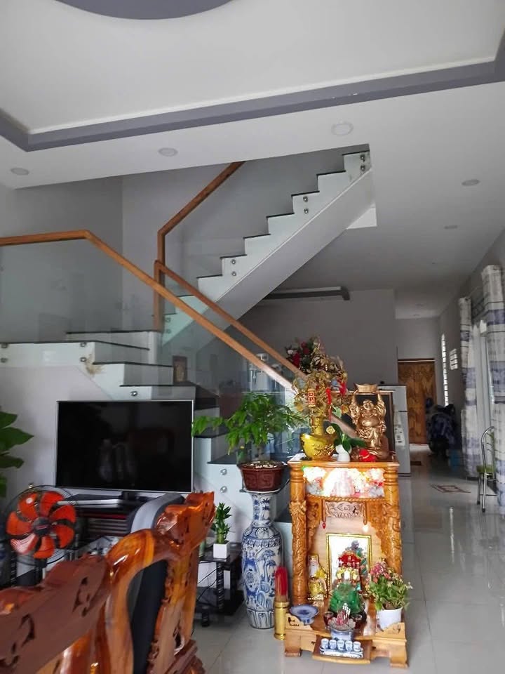 Nhà Mặt Tiền Phạm Lạc, Long Khánh - 324m² Thổ Cư, Sổ Riêng, Giá 6 Tỷ