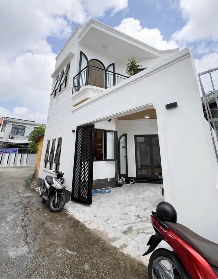 Nhà 2 Tầng Kiệt Oto Ngự Bình, Huế - 54m², 3.2 Tỷ - Sẵn Sàng Ở Ngay