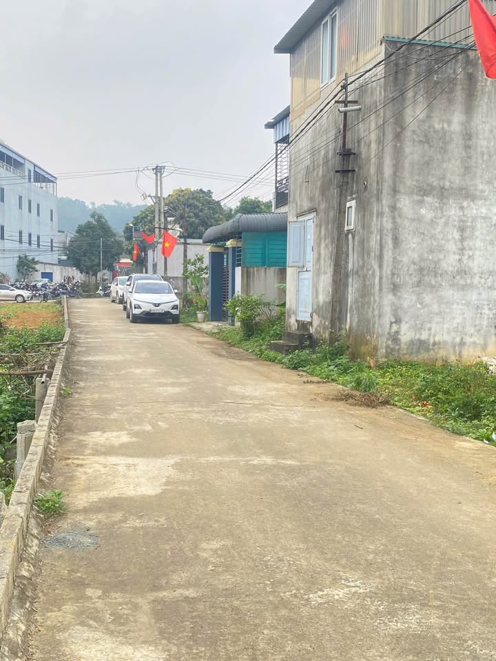 Đất Lương Sơn Hòa Bình 95m² - Sổ Đỏ Sẵn Sàng, Đối Diện Trường PCCC