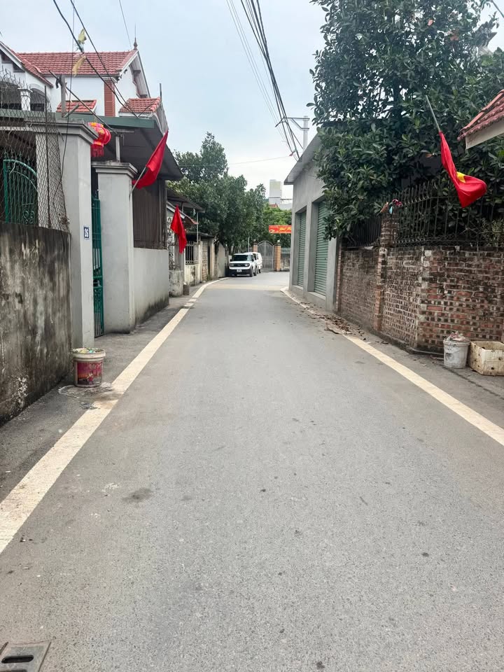 Bán Đất Trung Châu Đan Phượng 100m² - Ô Tô Vào Tận Nơi, Sổ Vuông Vắn