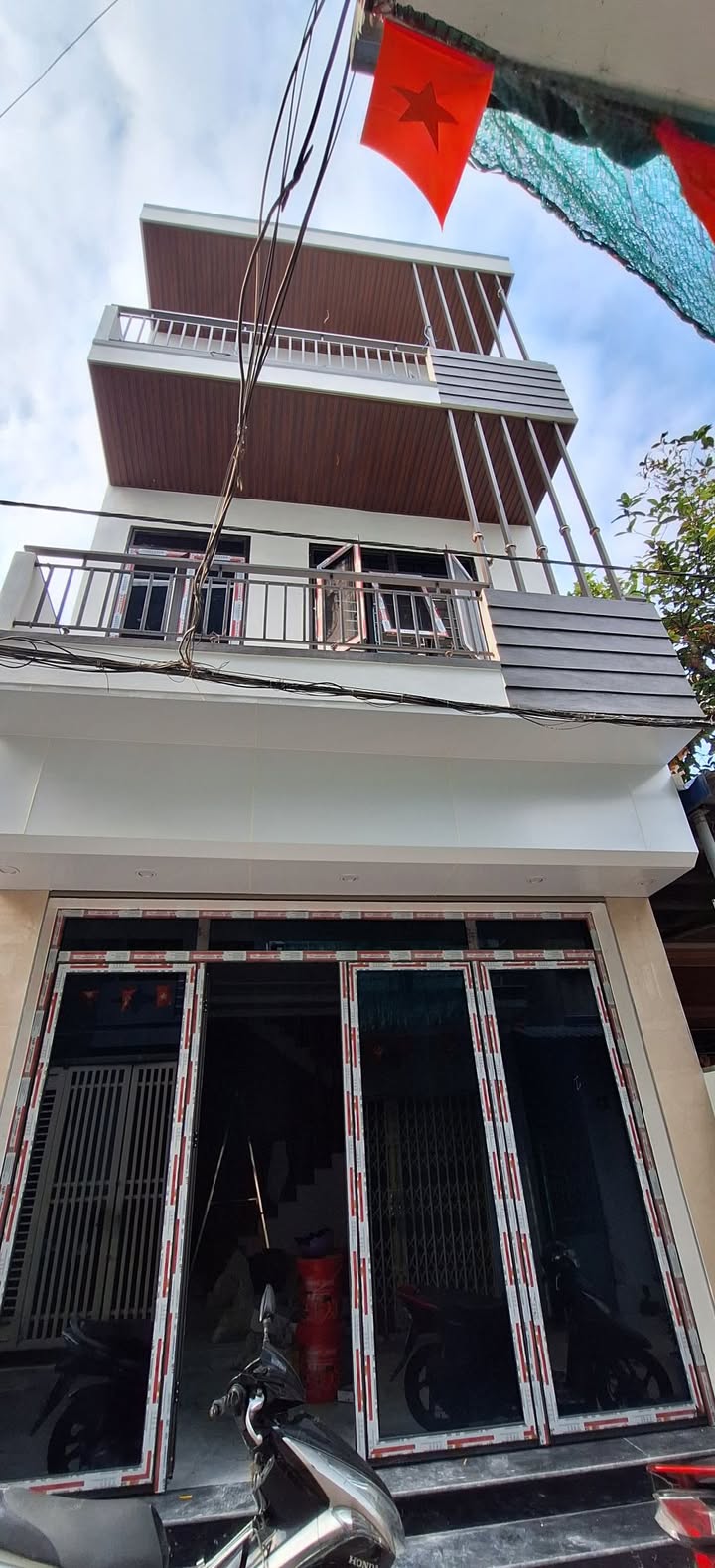 Nhà Trần Huy Liệu Nam Định 60m² 3.3 tỷ - Ô tô vào tận nhà