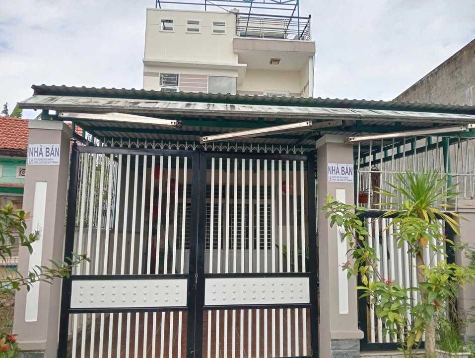 Nhà 2 Tầng Trần Quý Cáp Quảng Nam 135m² - Giá 3.2 Tỷ