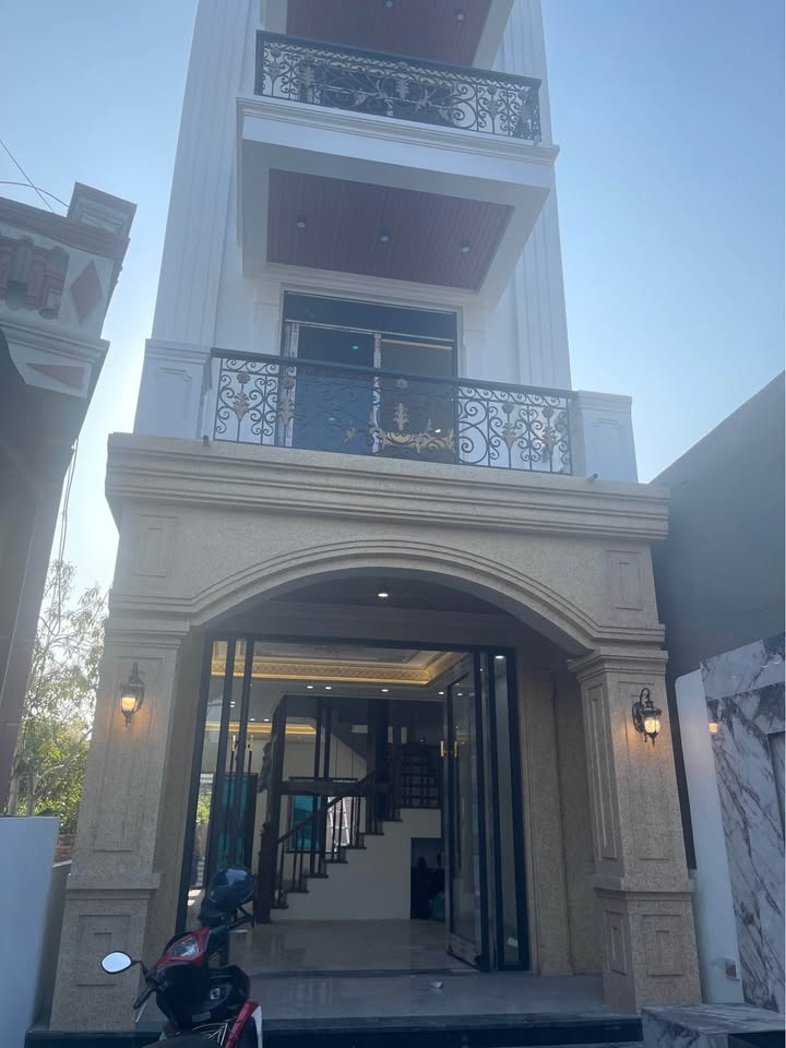 Nhà 4 Tầng Dự án Lideco Hạ Long 100m² - Gara Ô Tô, Thang Máy, Giá 5 Tỷ