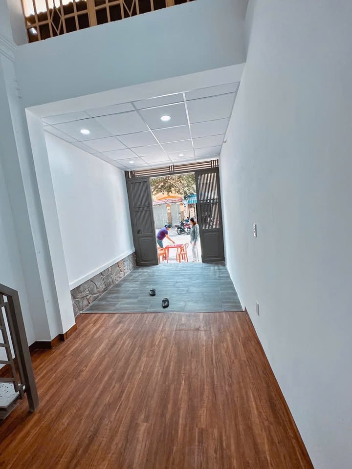 Mặt Bằng Kinh Doanh Đắc Địa Q10 - 30m² - Giá 7.5 Triệu/Tháng